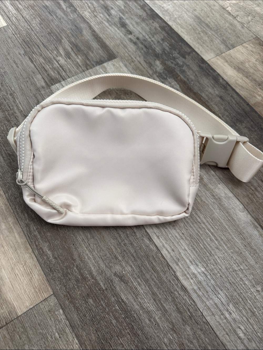 Minimal Cream Crossbody Belt Bag - Unbranded